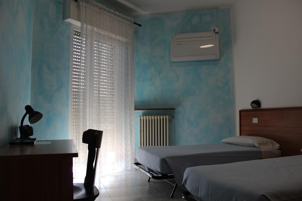 Albergo Napoleone SantʼAmbrogio di Valpolicella Szoba fotó