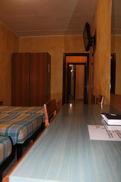 Albergo Napoleone SantʼAmbrogio di Valpolicella Szoba fotó